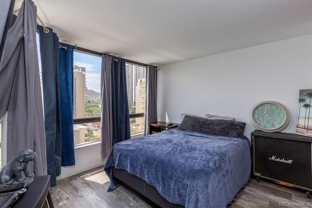 320 Liliuokalani Avenue  Unit 902