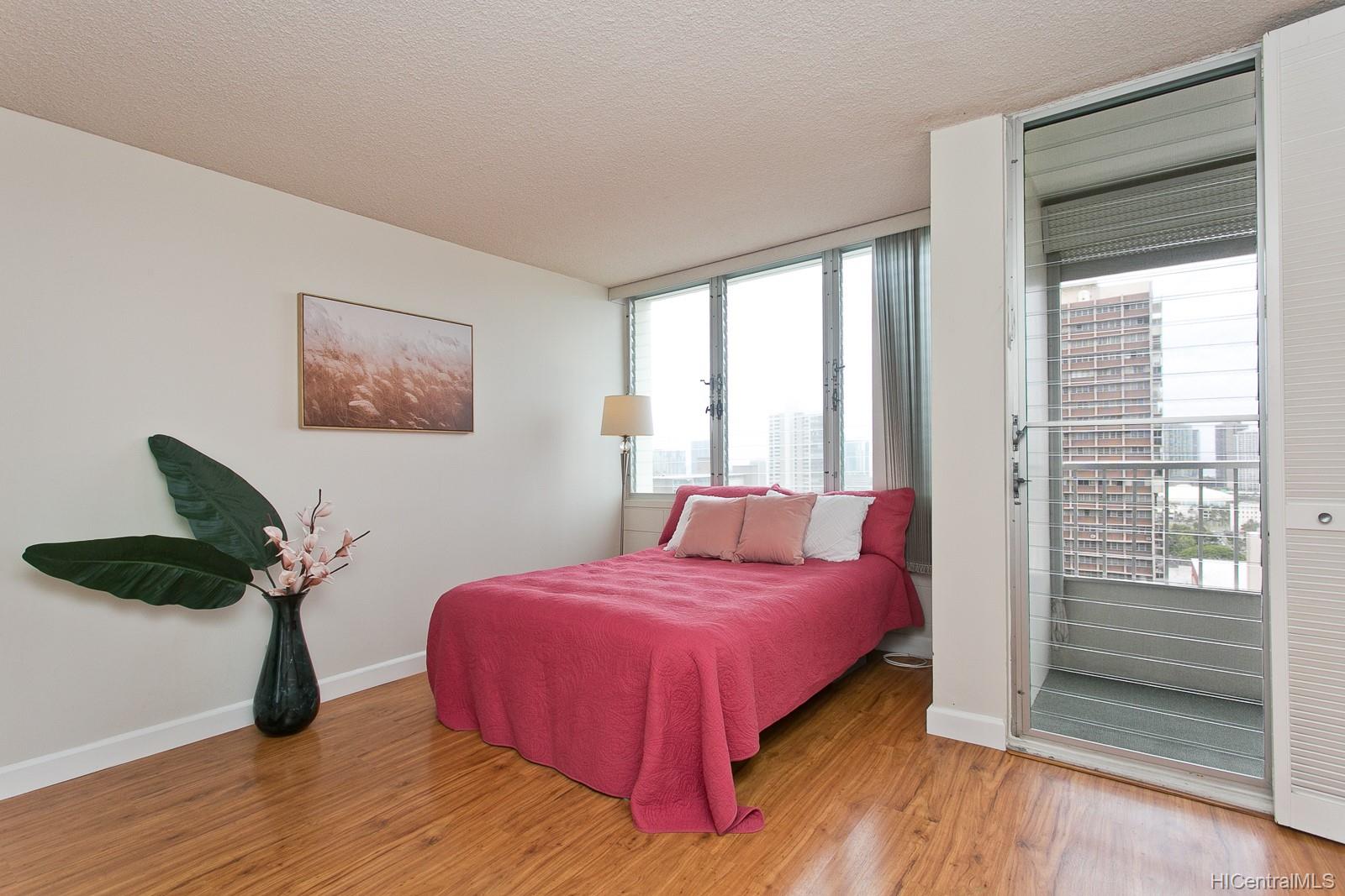 1515 Ward Avenue  Unit 1003