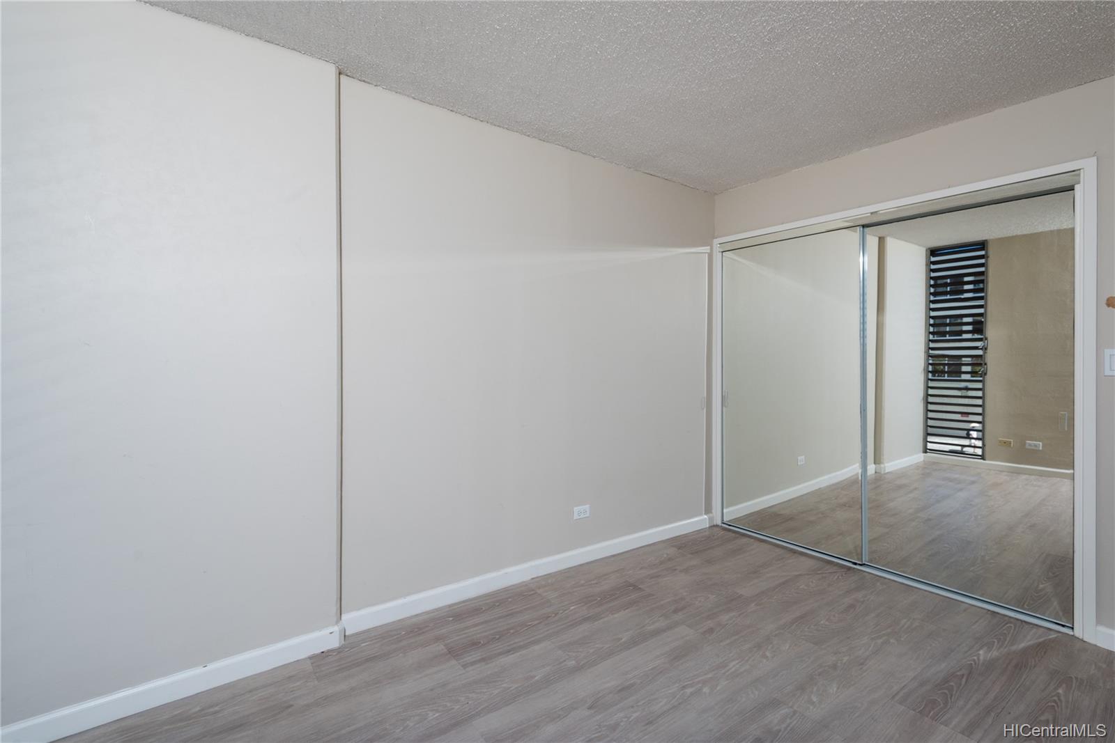 1069 Spencer Street  Unit 101