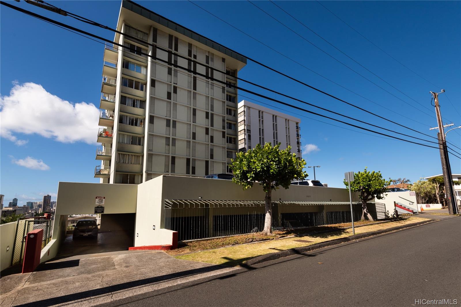 1069 Spencer Street  Unit 101