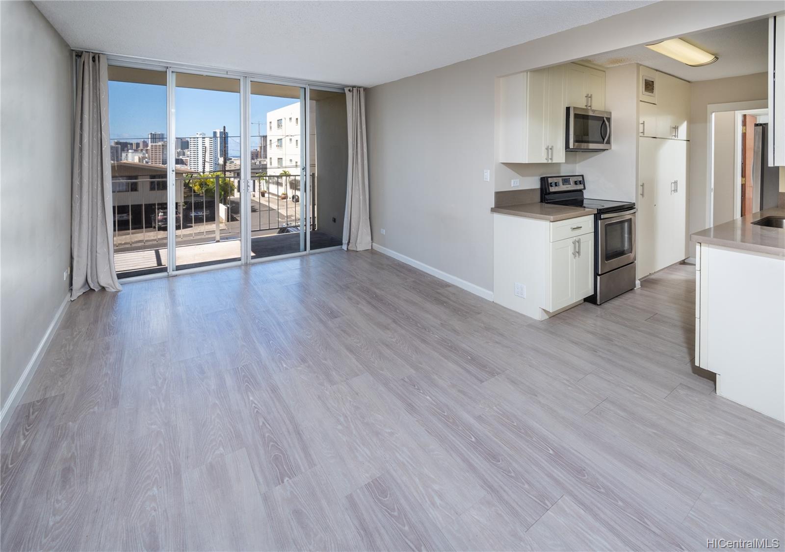 1069 Spencer Street  Unit 101