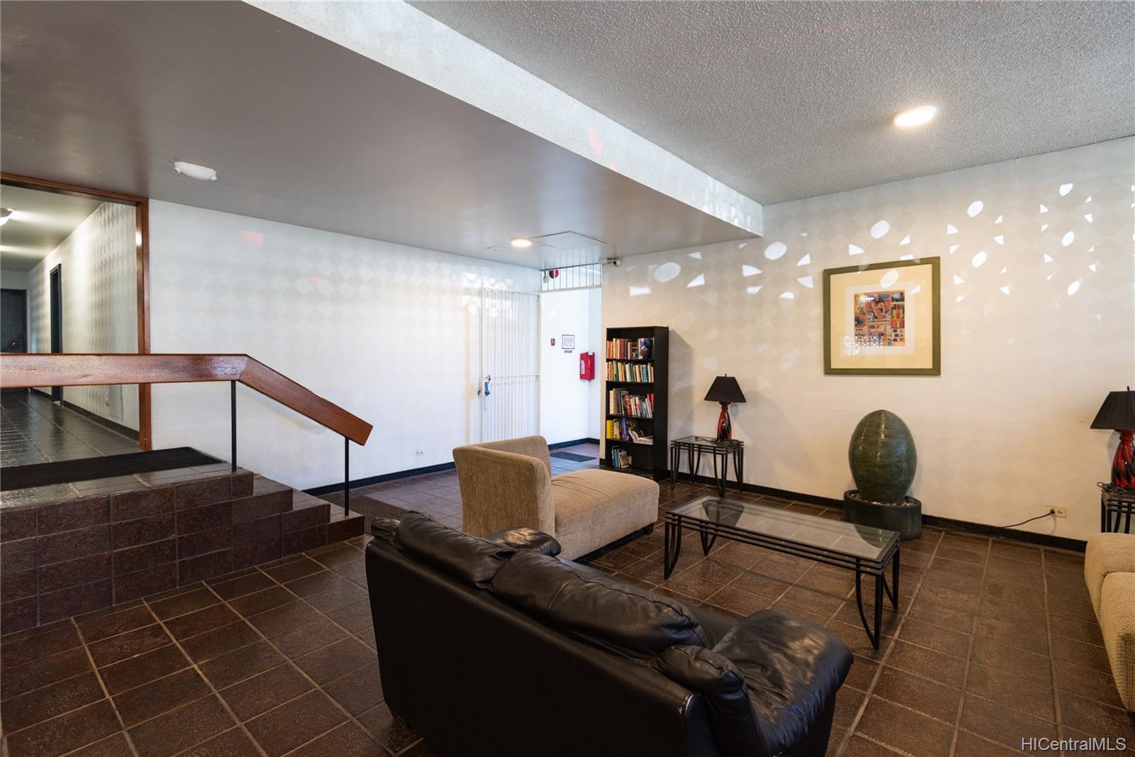 1069 Spencer Street  Unit 101