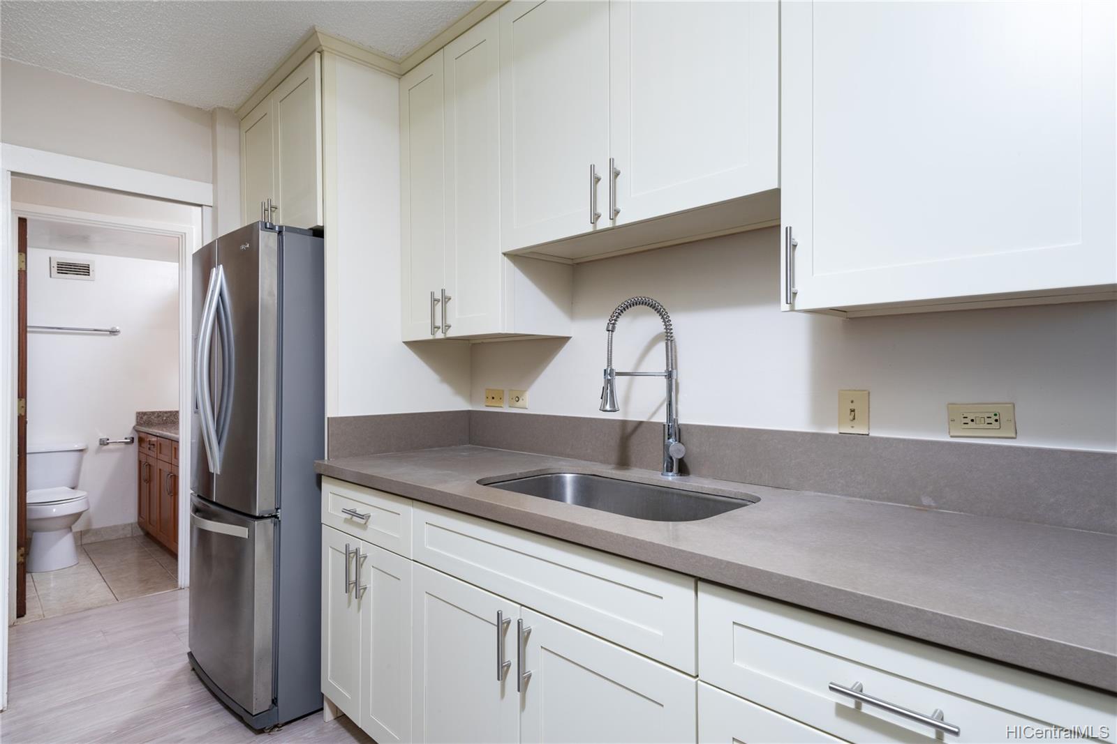 1069 Spencer Street  Unit 101