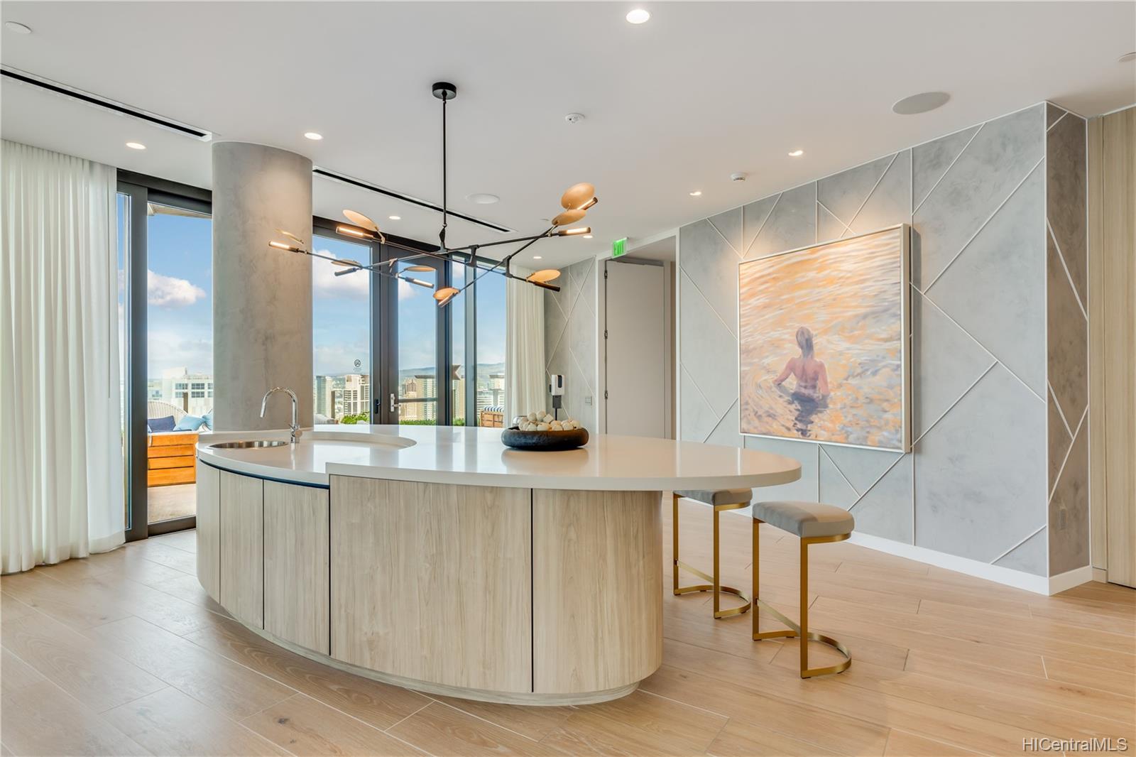 987 Queen Street  Unit 2303