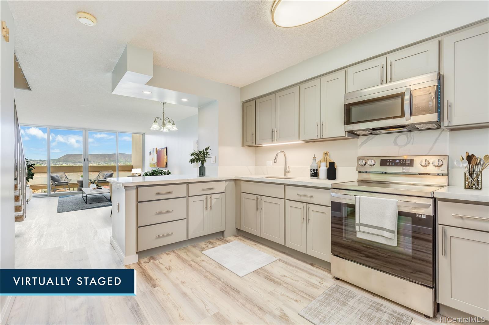 500 University Avenue  Unit 928