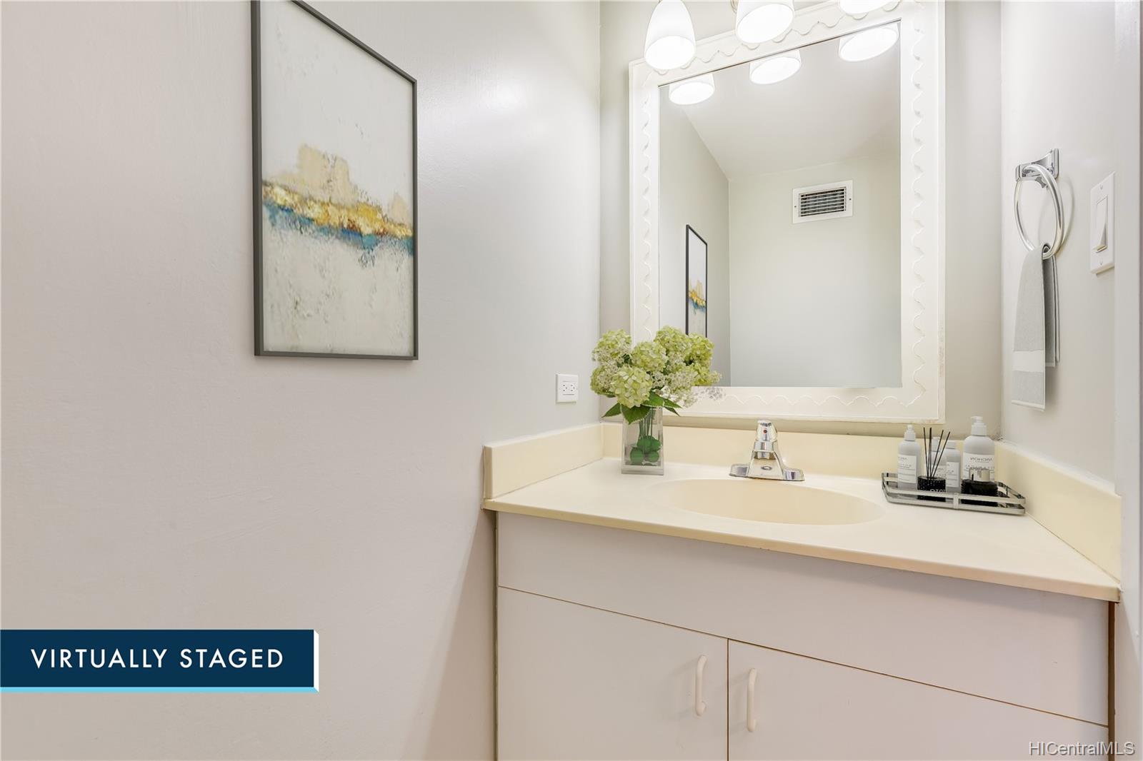 500 University Avenue  Unit 928