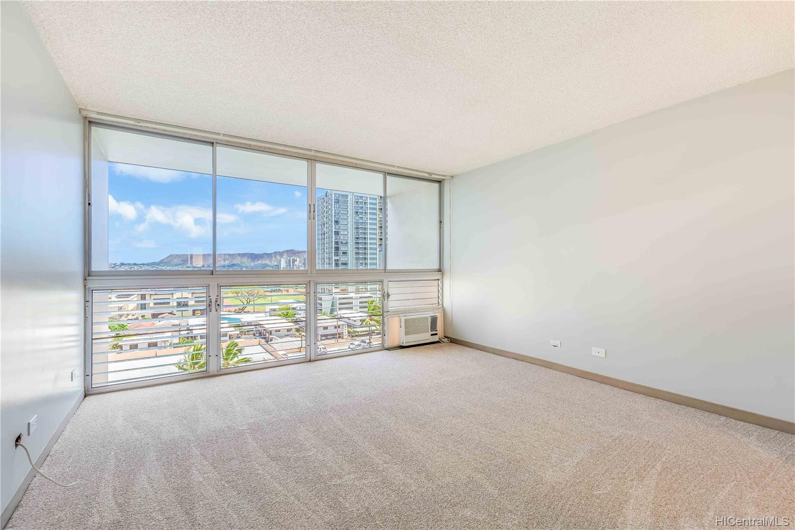 500 University Avenue  Unit 928