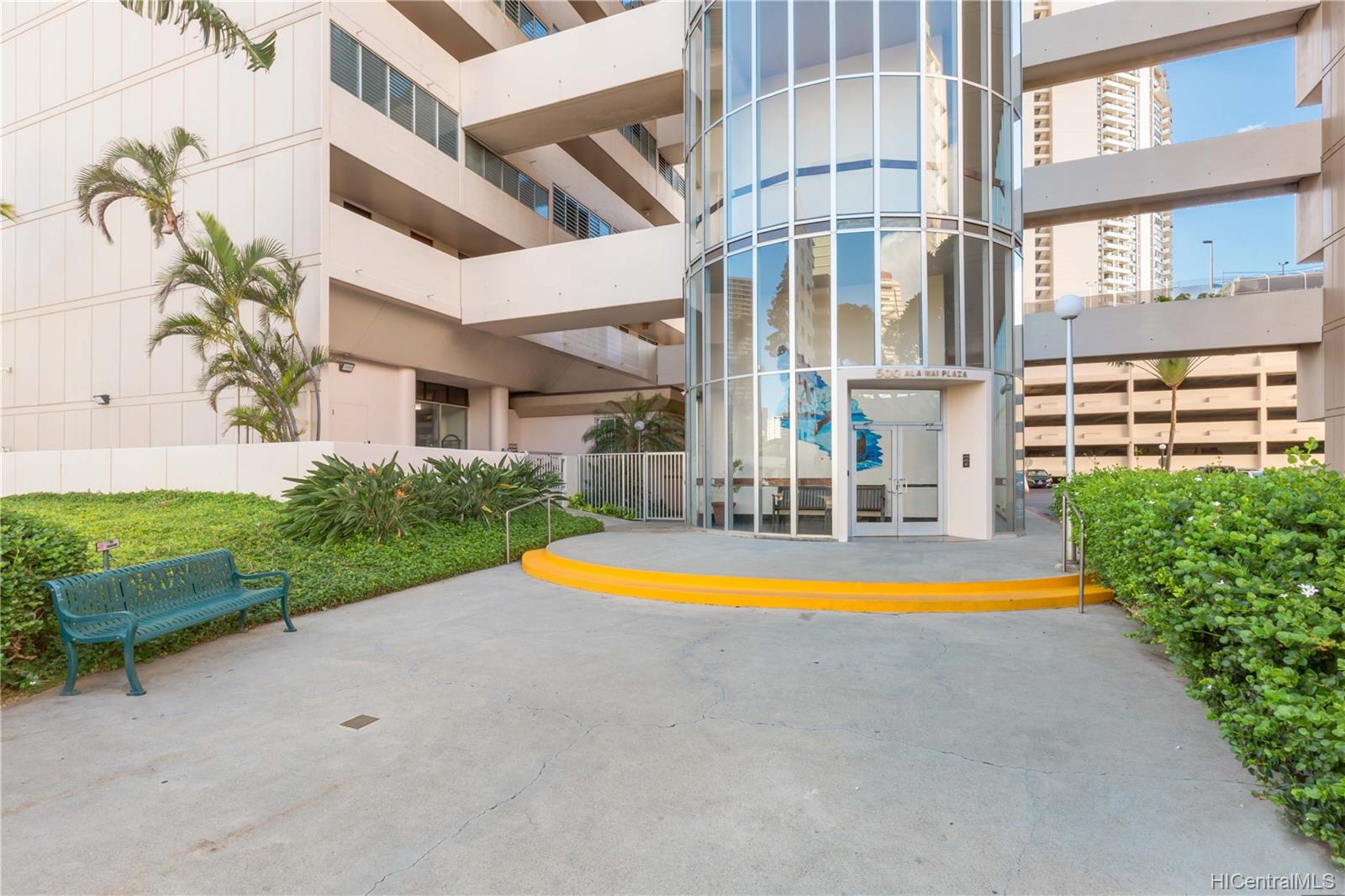 500 University Avenue  Unit 928