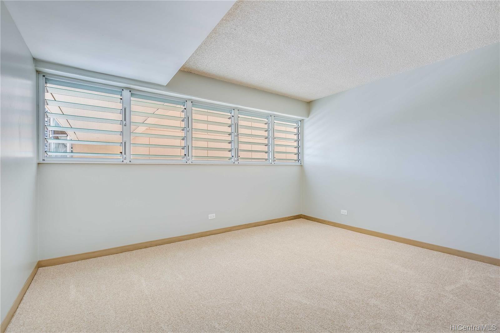 500 University Avenue  Unit 928