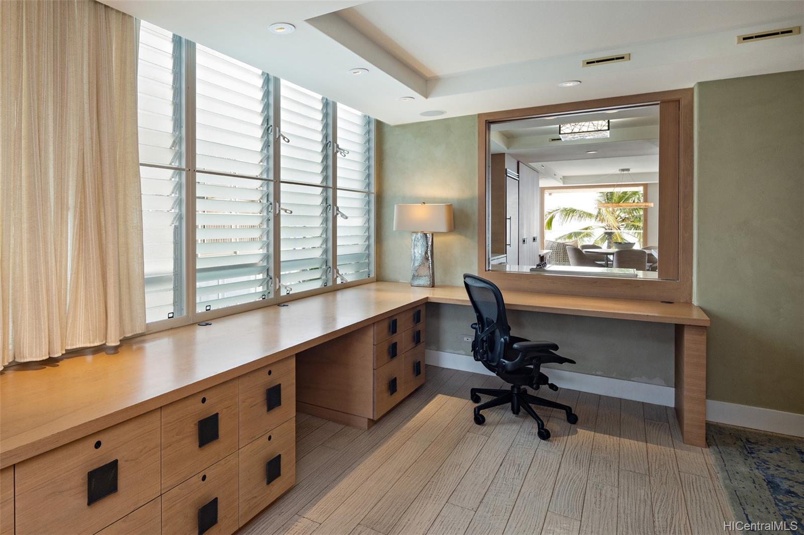 3003 Kalakaua Avenue  Unit 5B