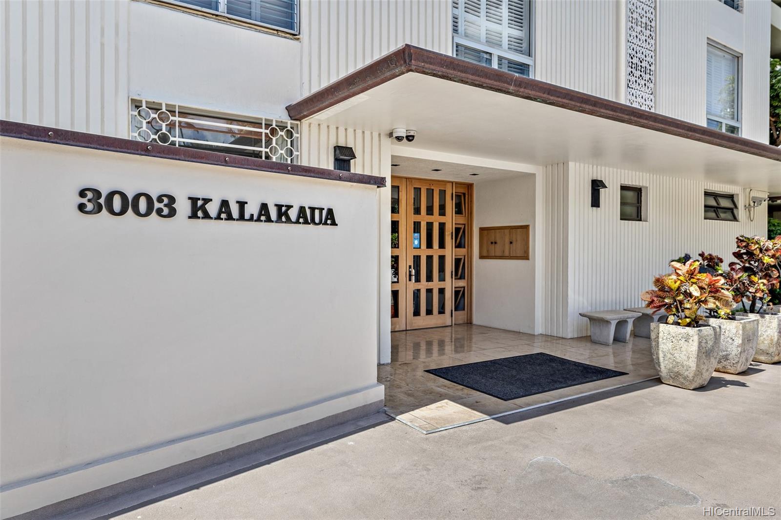 3003 Kalakaua Avenue  Unit 5B