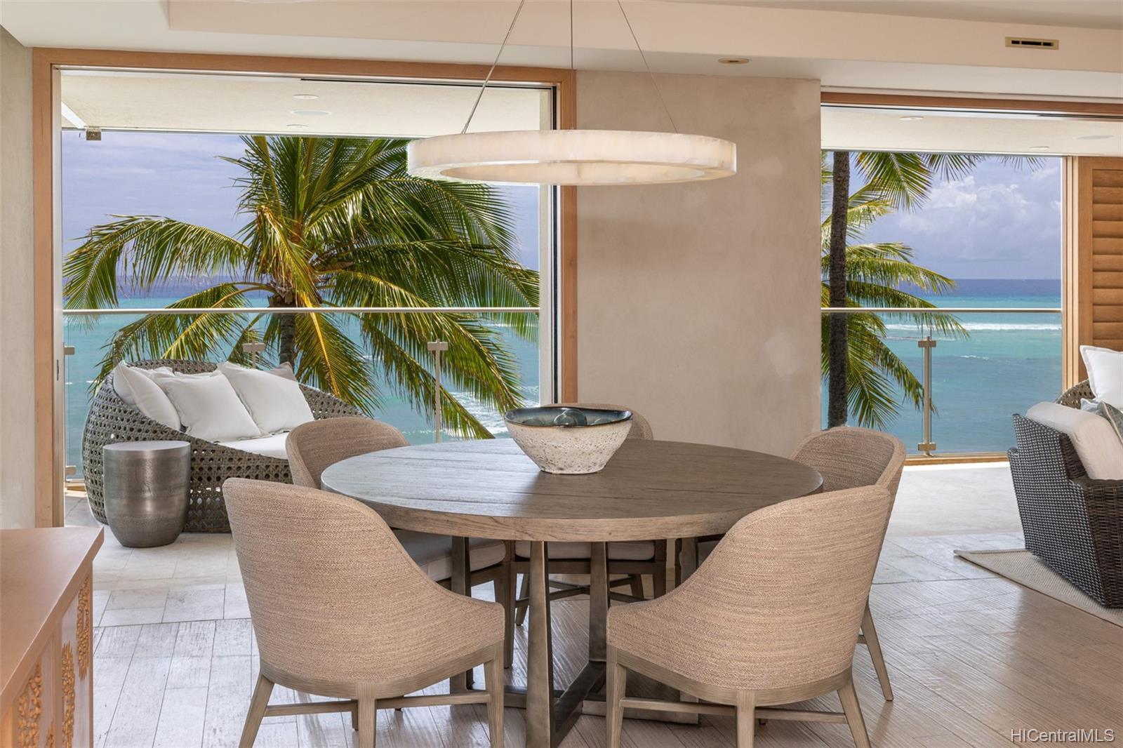 3003 Kalakaua Avenue  Unit 5B