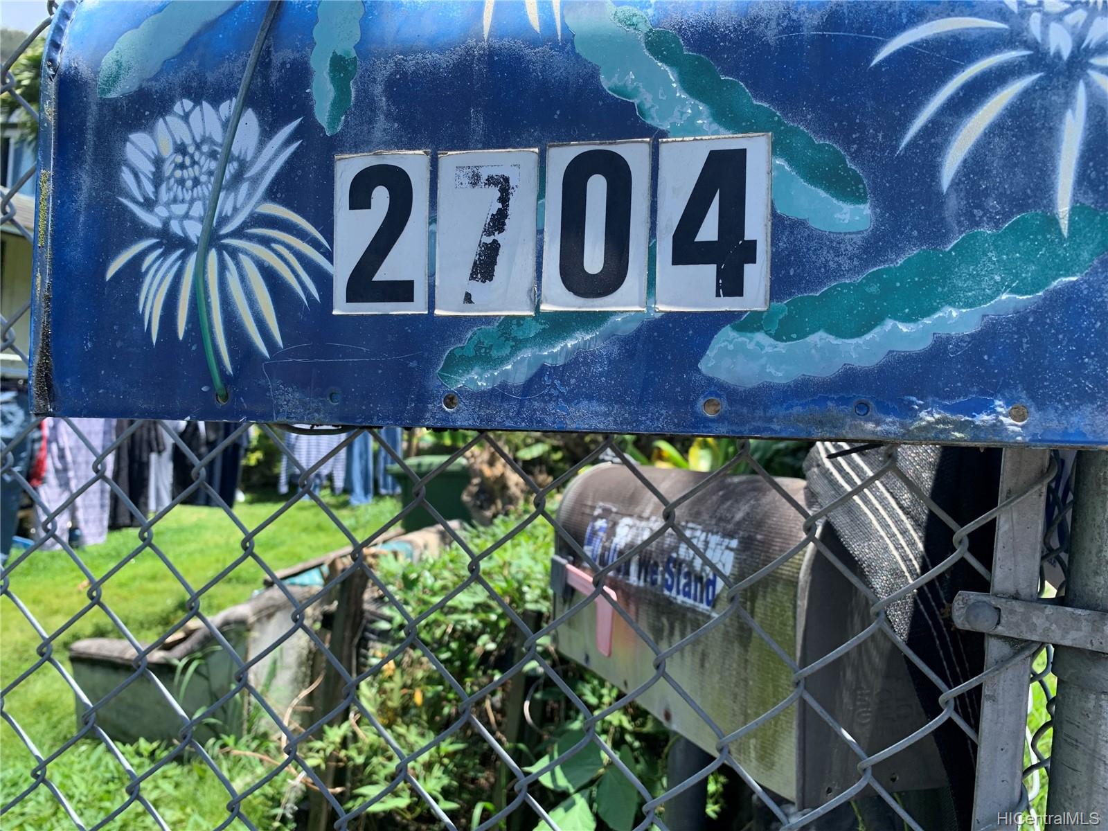 2704 Kalihi Street