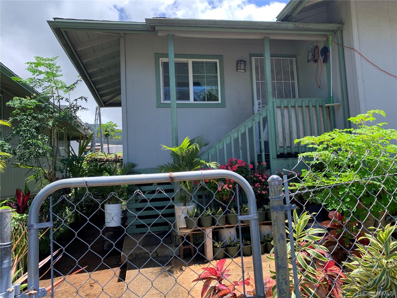 2704 Kalihi Street