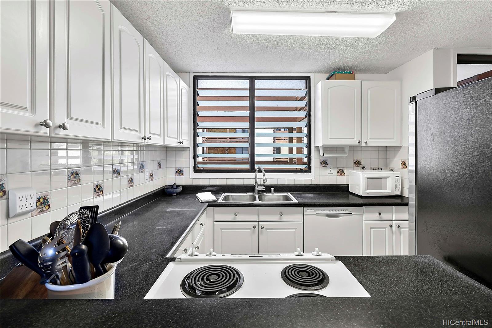 1015 Aoloa Place  Unit 340