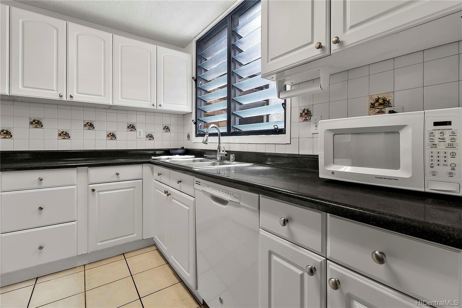 1015 Aoloa Place  Unit 340