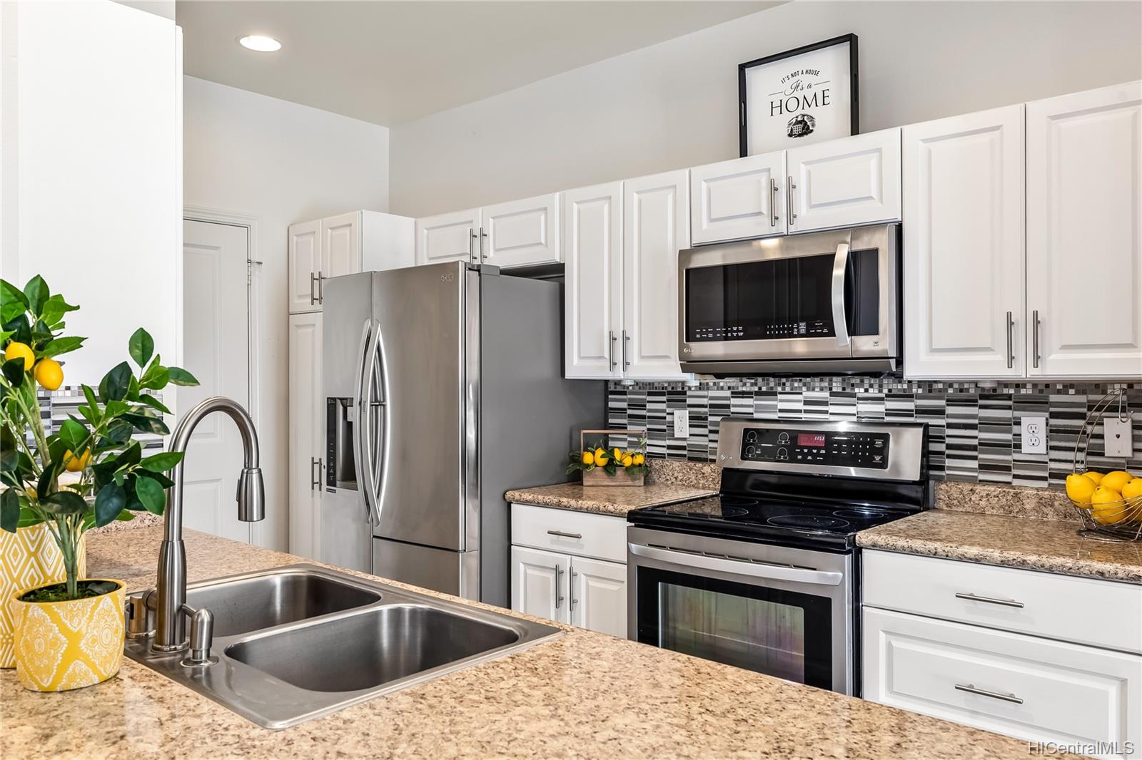 91-1001 Keaunui Drive  Unit 111