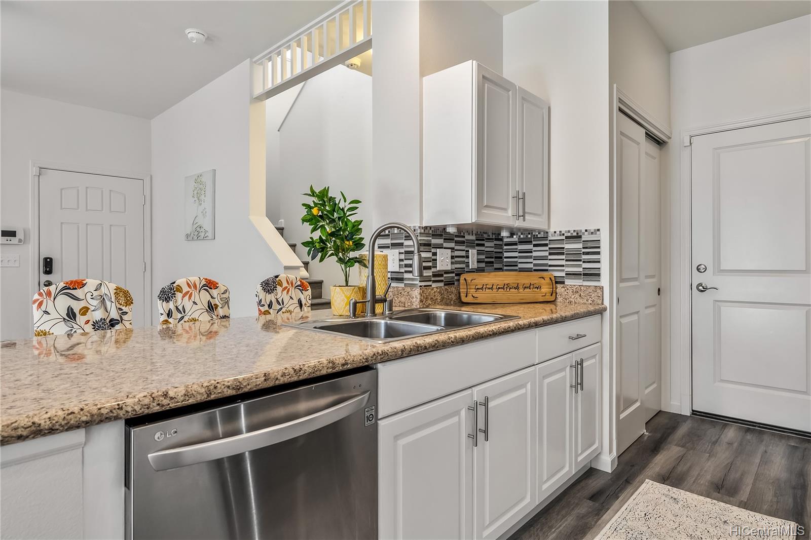 91-1001 Keaunui Drive  Unit 111