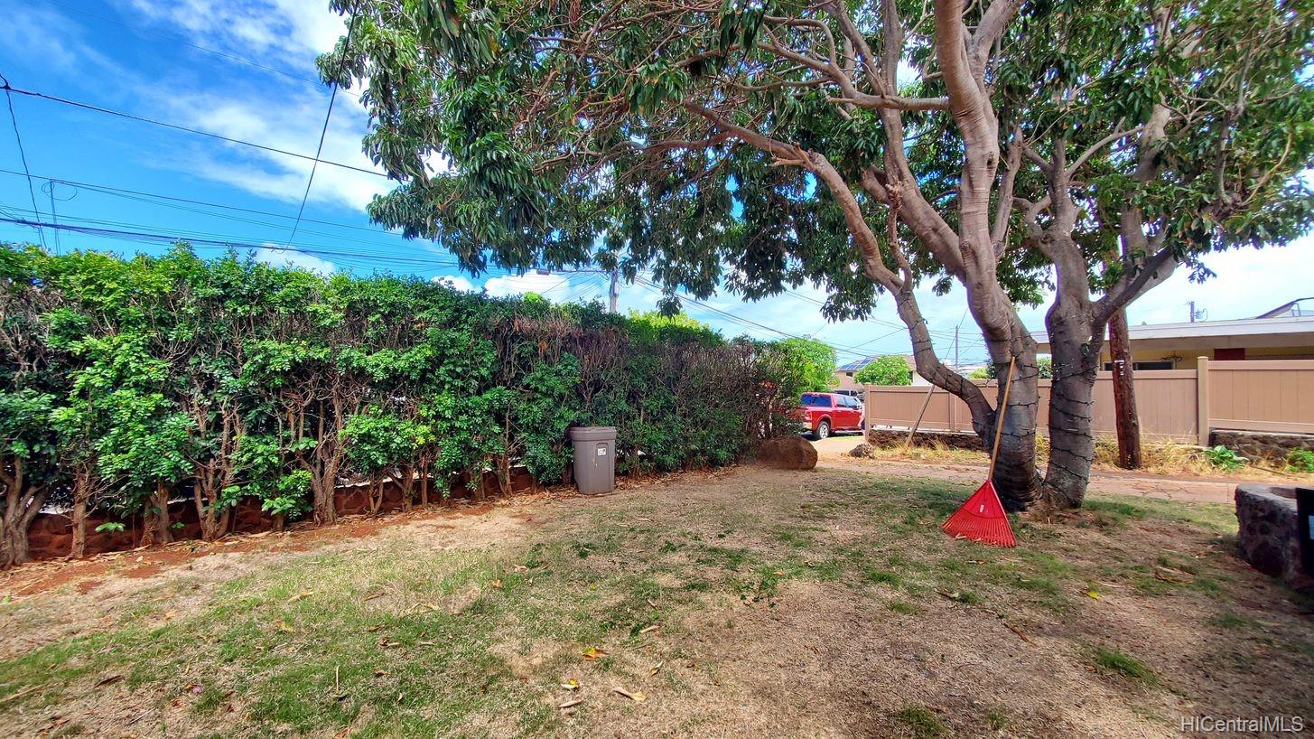 3622 Maunalei Avenue