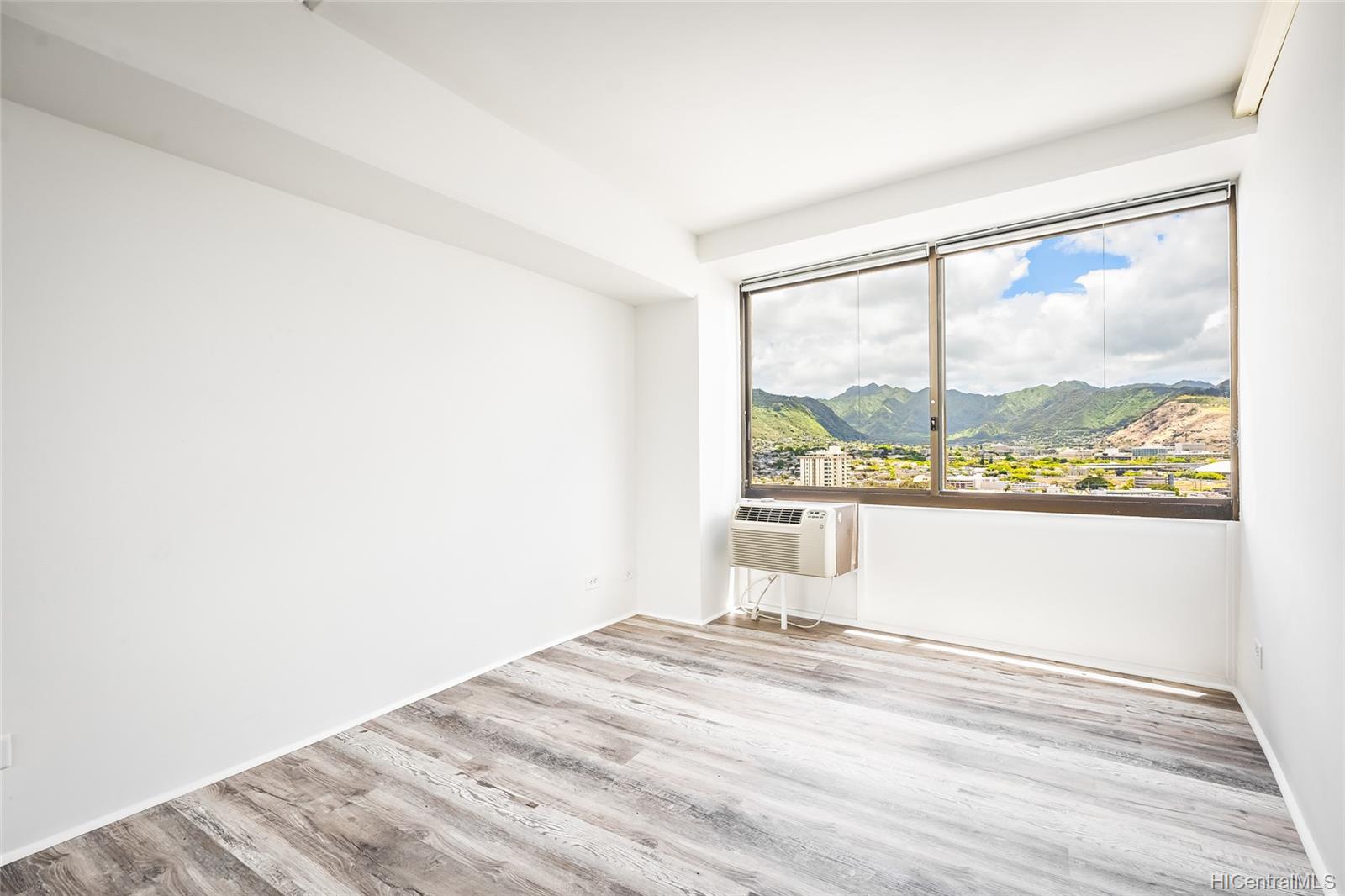 2333 Kapiolani Boulevard  Unit 2102