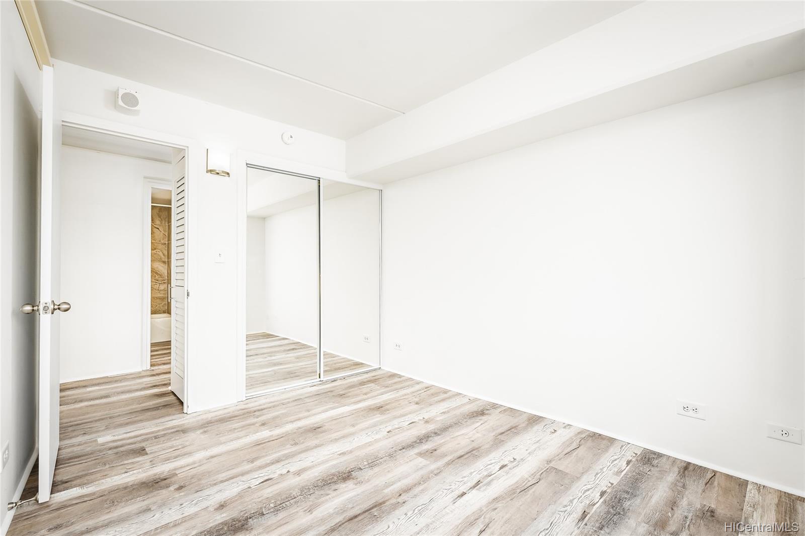 2333 Kapiolani Boulevard  Unit 2102