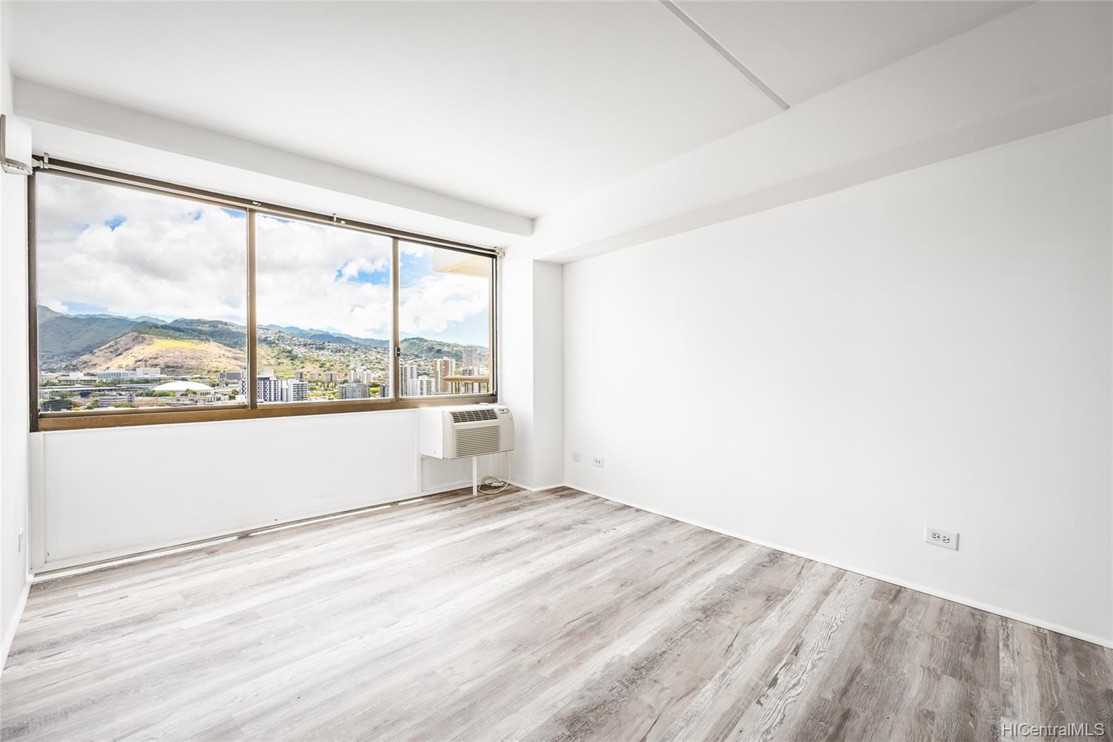 2333 Kapiolani Boulevard  Unit 2102