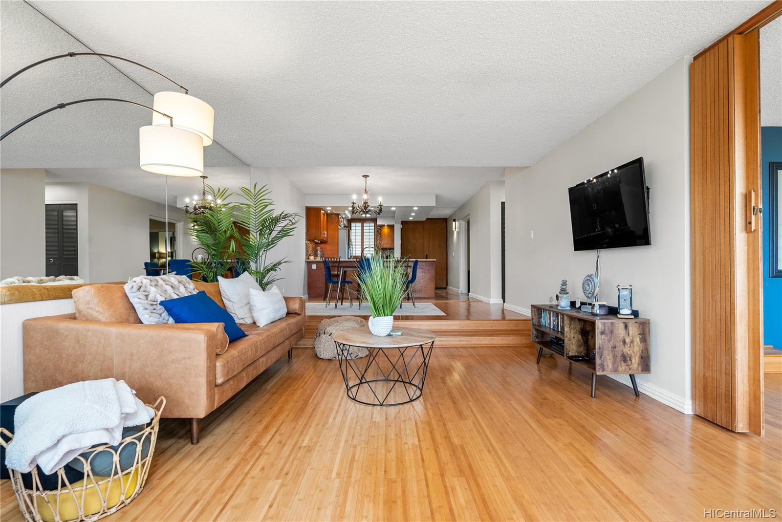 501 Hahaione Street  Unit 1/10J