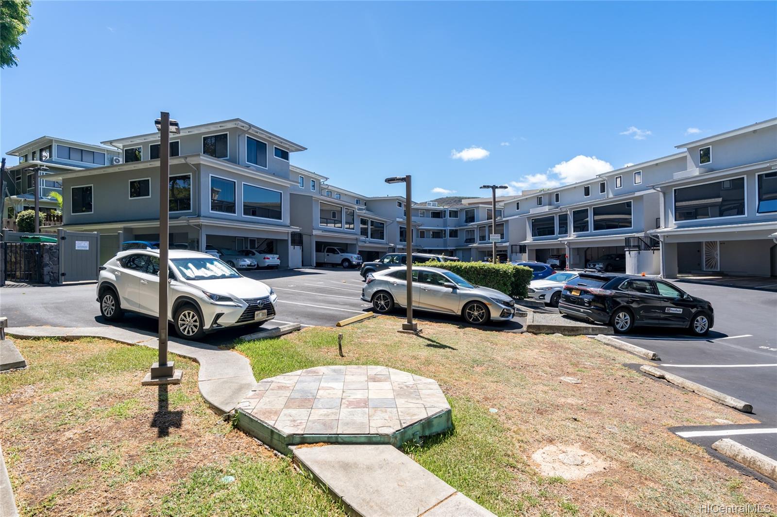 Nuuanu Streamside 2 1629 Waikahalulu Lane Unit B213 Honolulu HI 96817 sold on 11042022