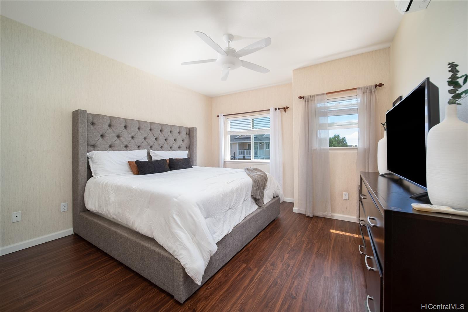 1143 Kakala Street  Unit 302