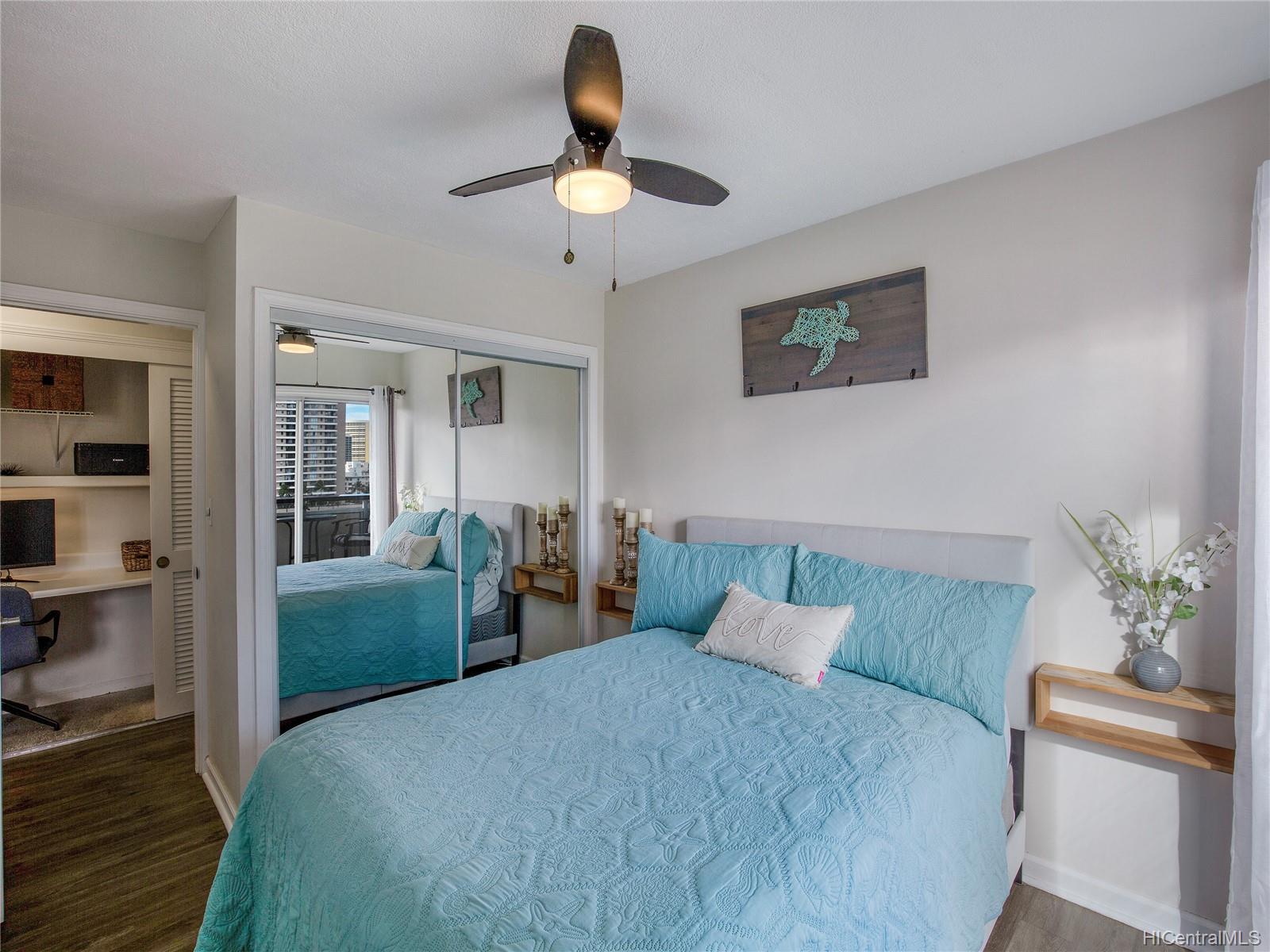 509 University Avenue  Unit 1001