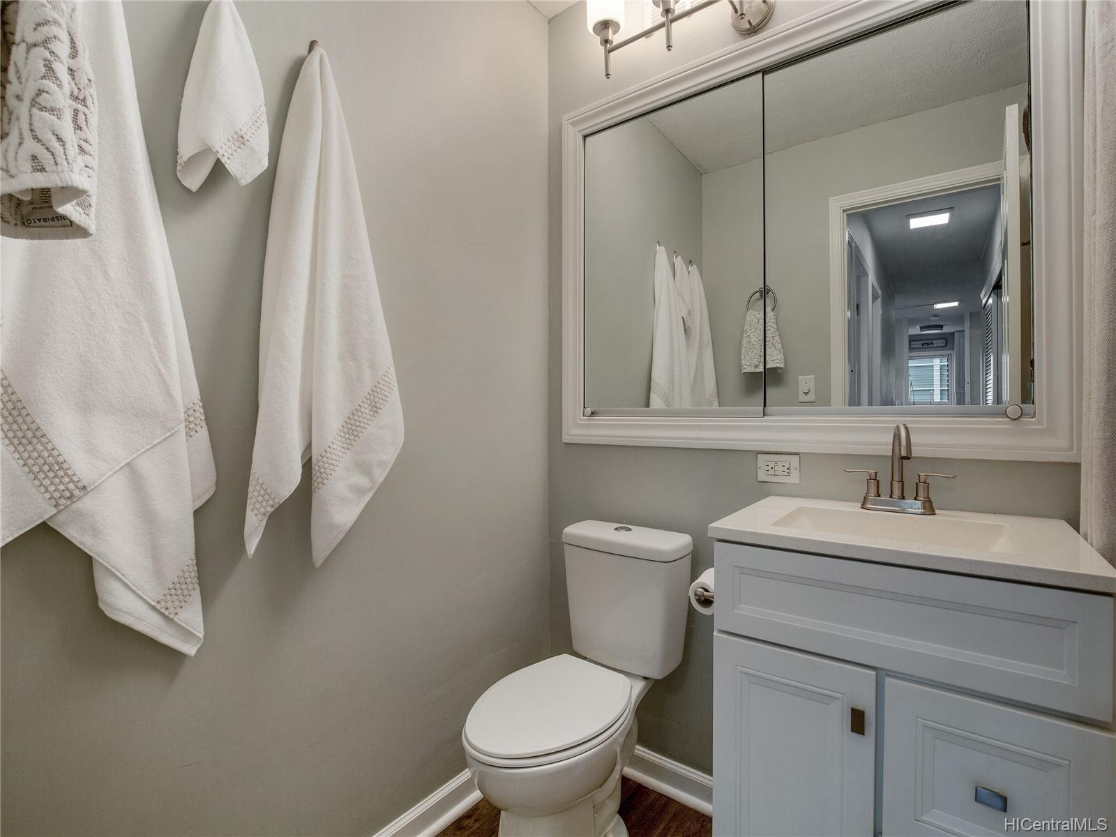 509 University Avenue  Unit 1001