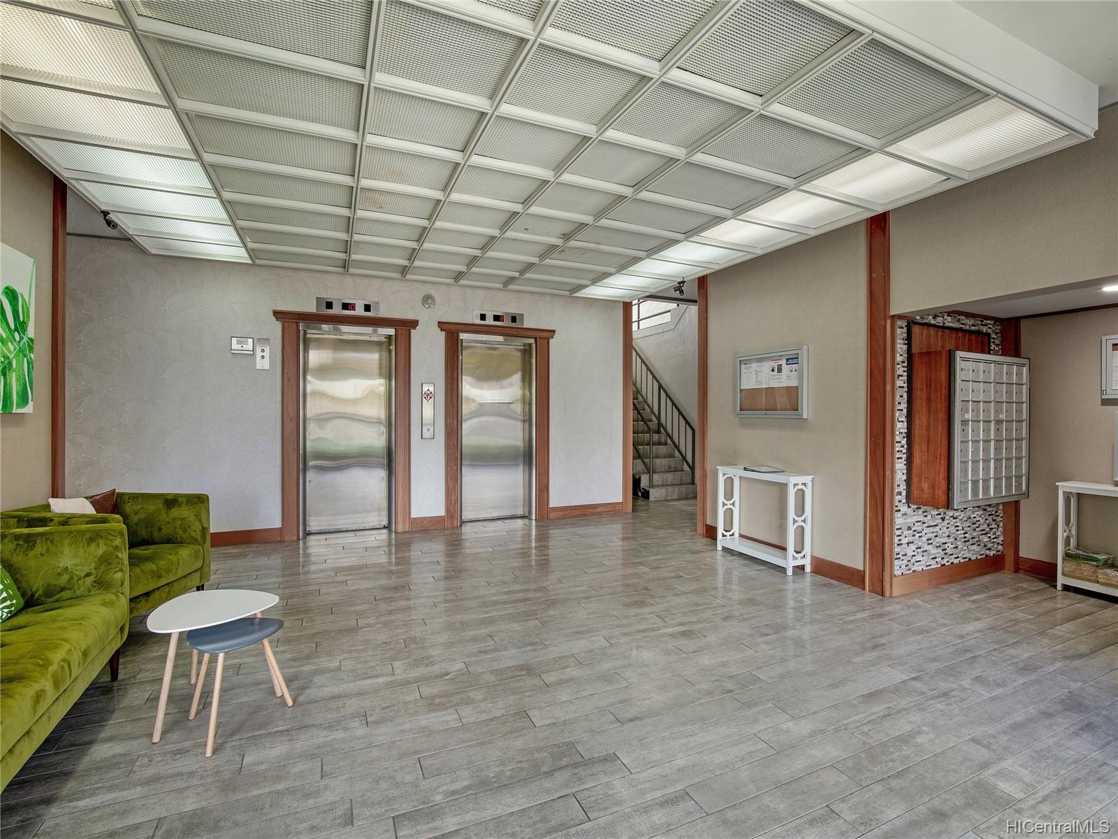 509 University Avenue  Unit 1001