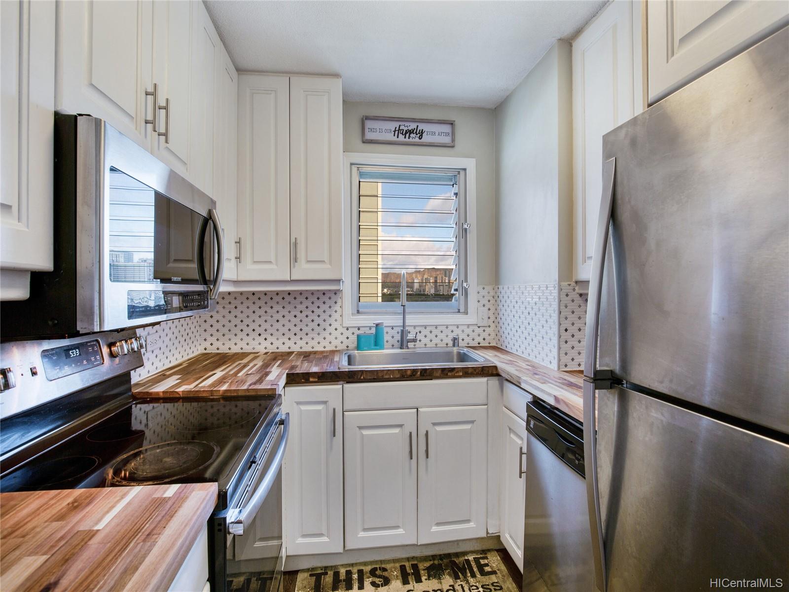 509 University Avenue  Unit 1001
