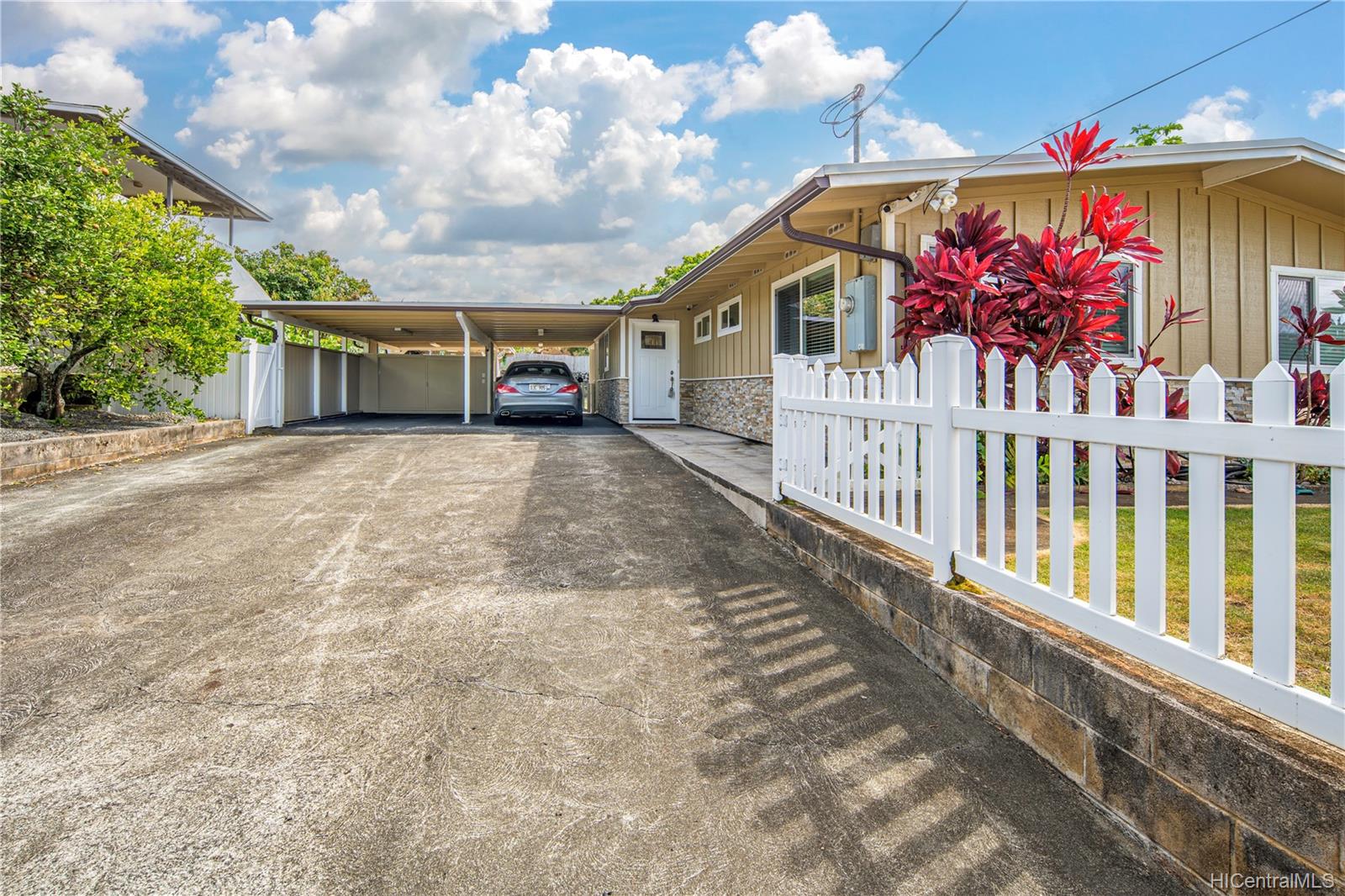 558 Ulumu Street