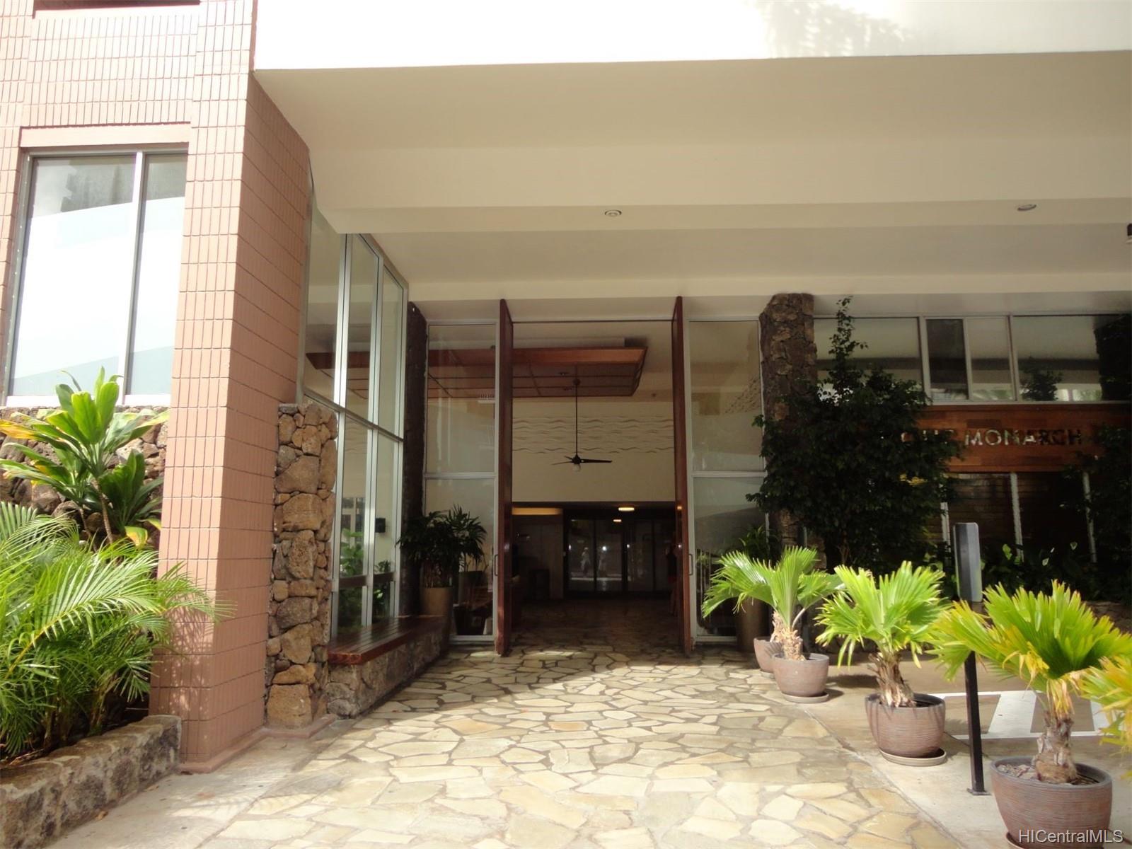 2427 Kuhio Avenue  Unit 804