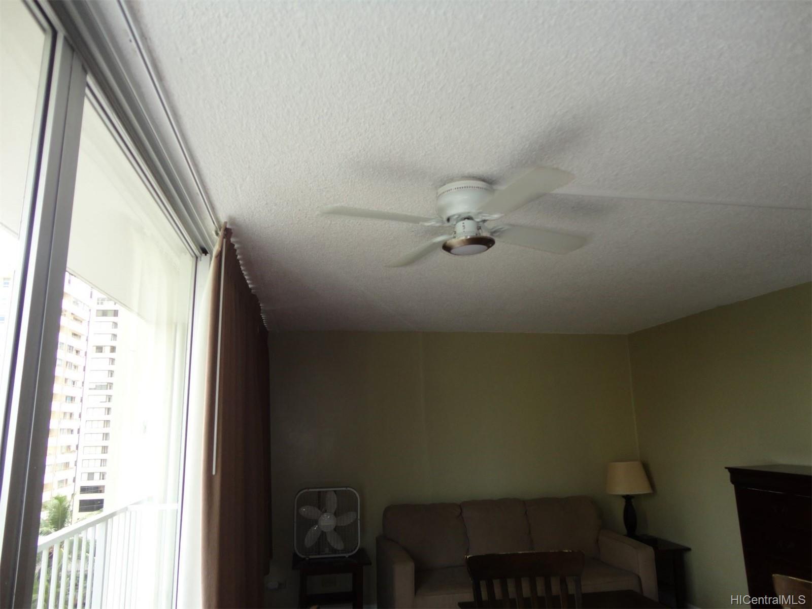 2427 Kuhio Avenue  Unit 804