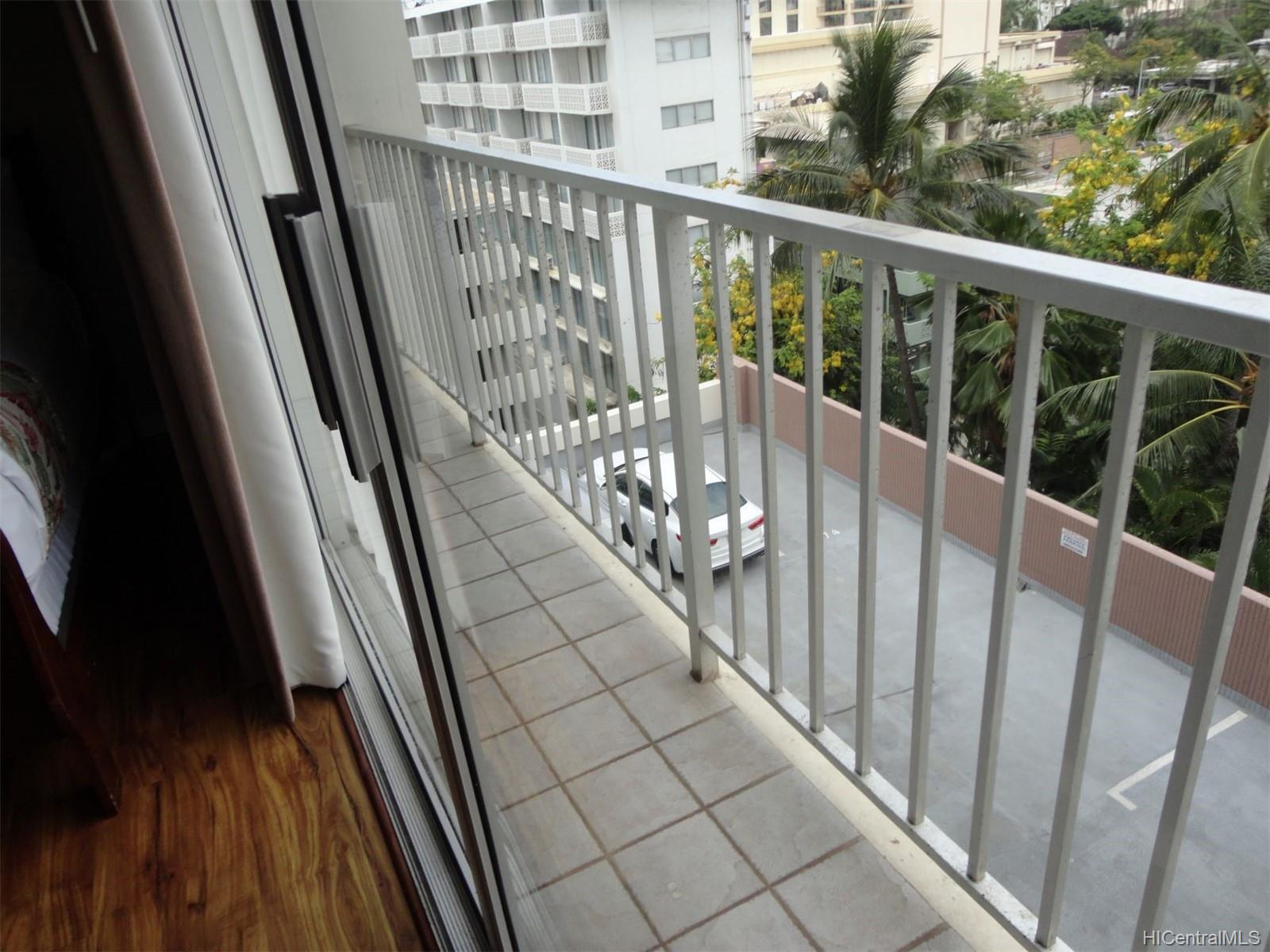 2427 Kuhio Avenue  Unit 804
