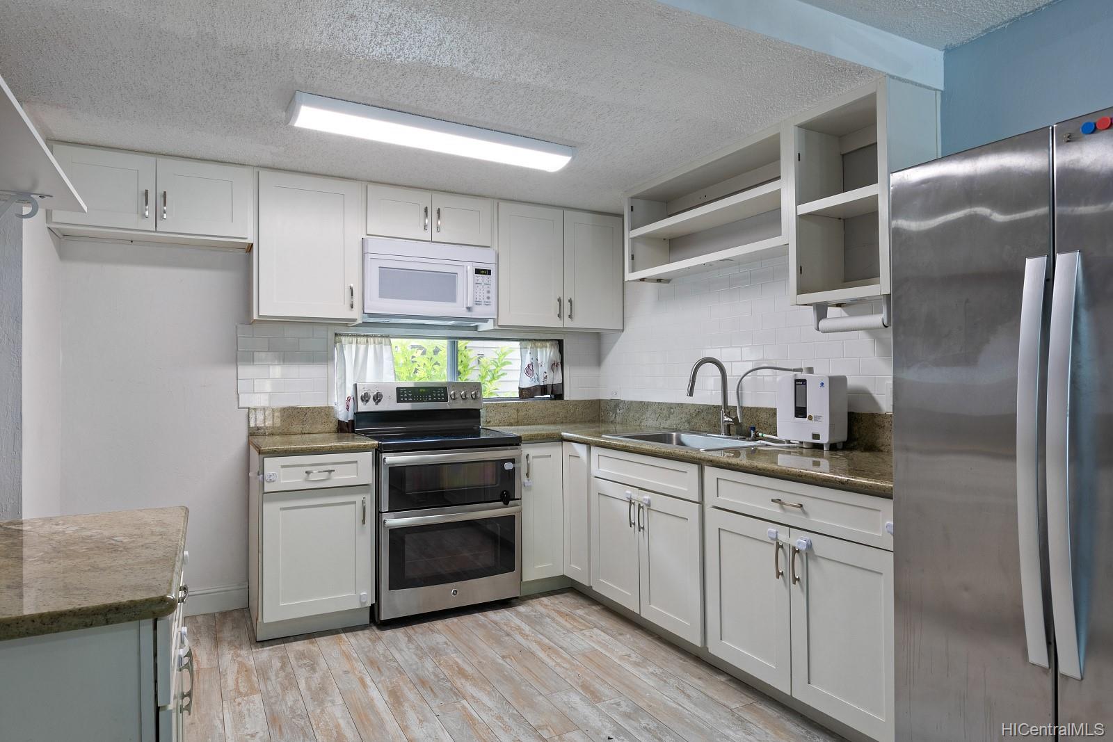 98-360 Koauka Loop  Unit 206