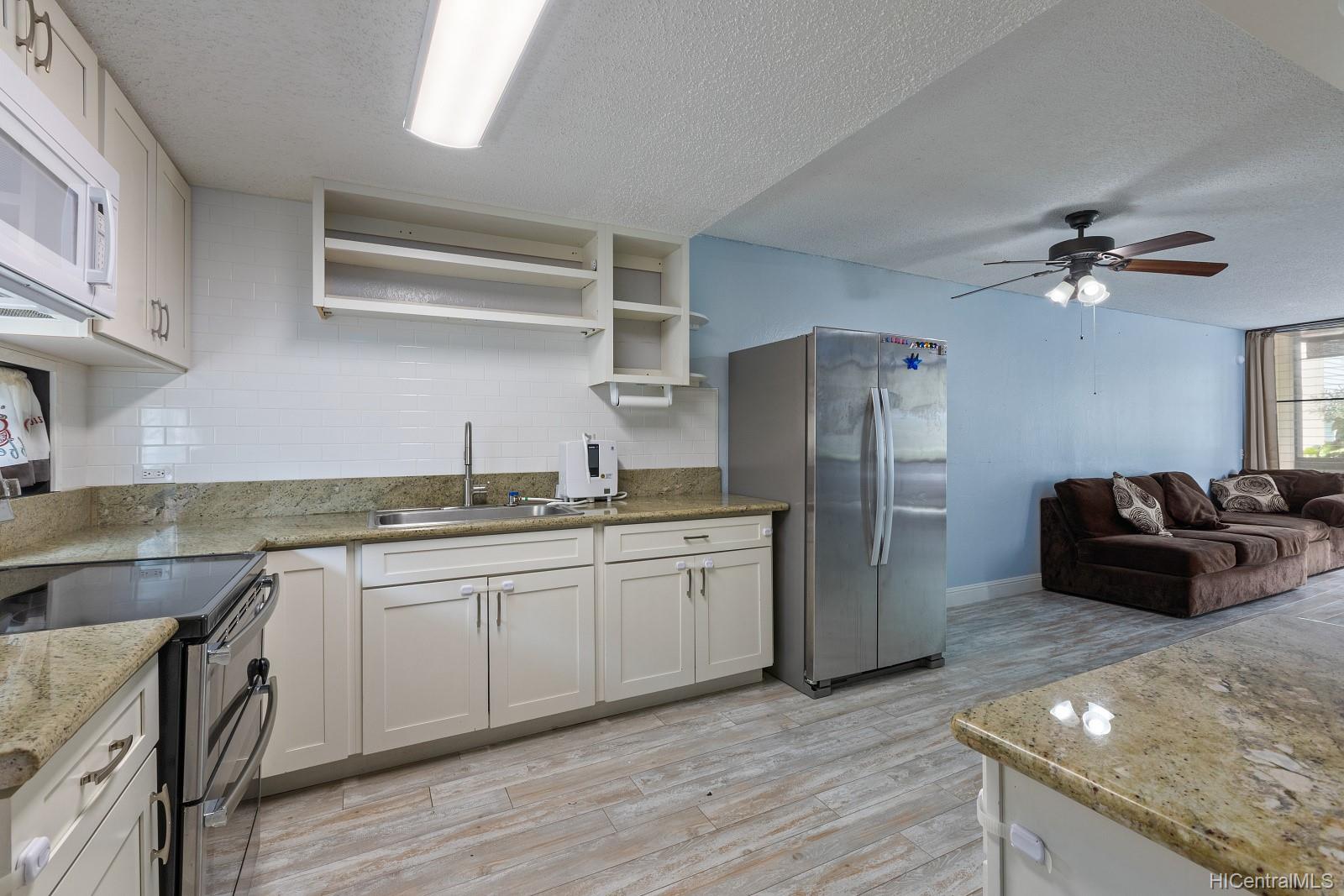 98-360 Koauka Loop  Unit 206