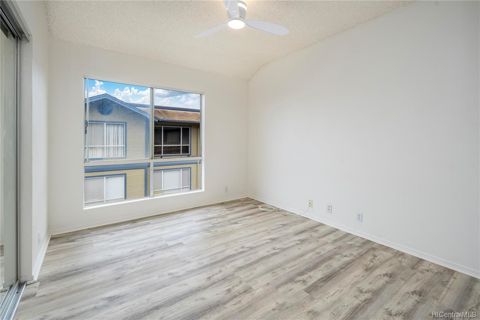 91-213 Hanapouli Circle  Unit 37I