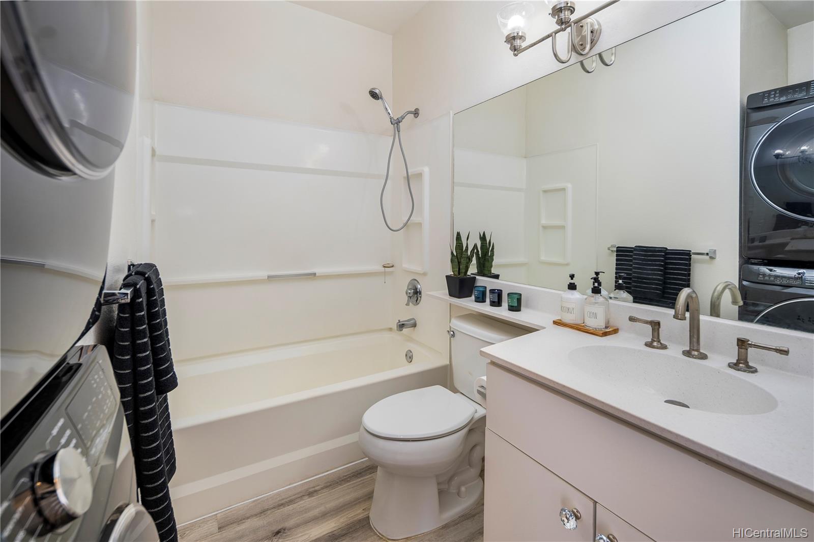 91-213 Hanapouli Circle  Unit 37I