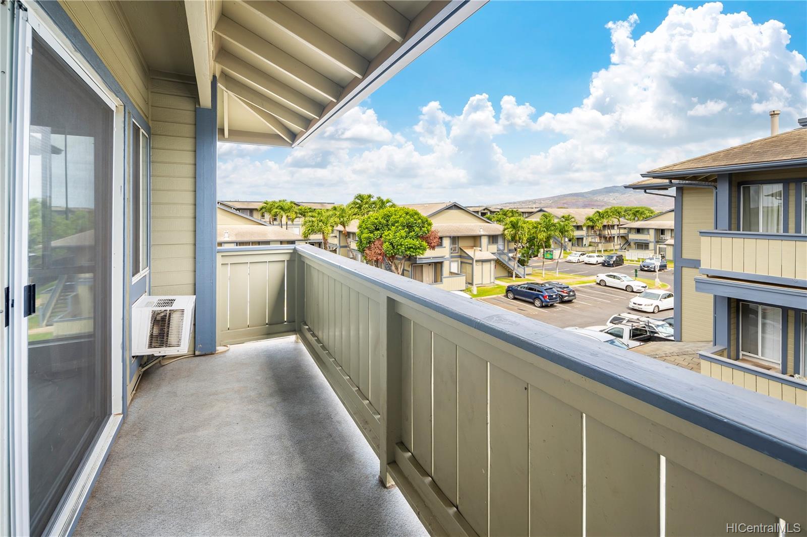 91-213 Hanapouli Circle  Unit 37I