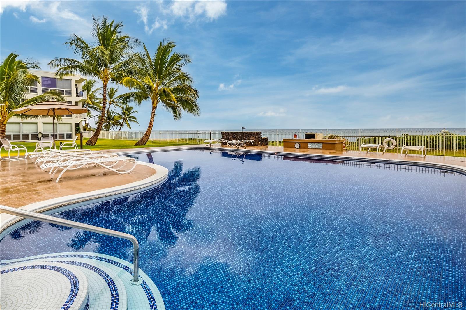 87-561 Farrington Highway  Unit 109
