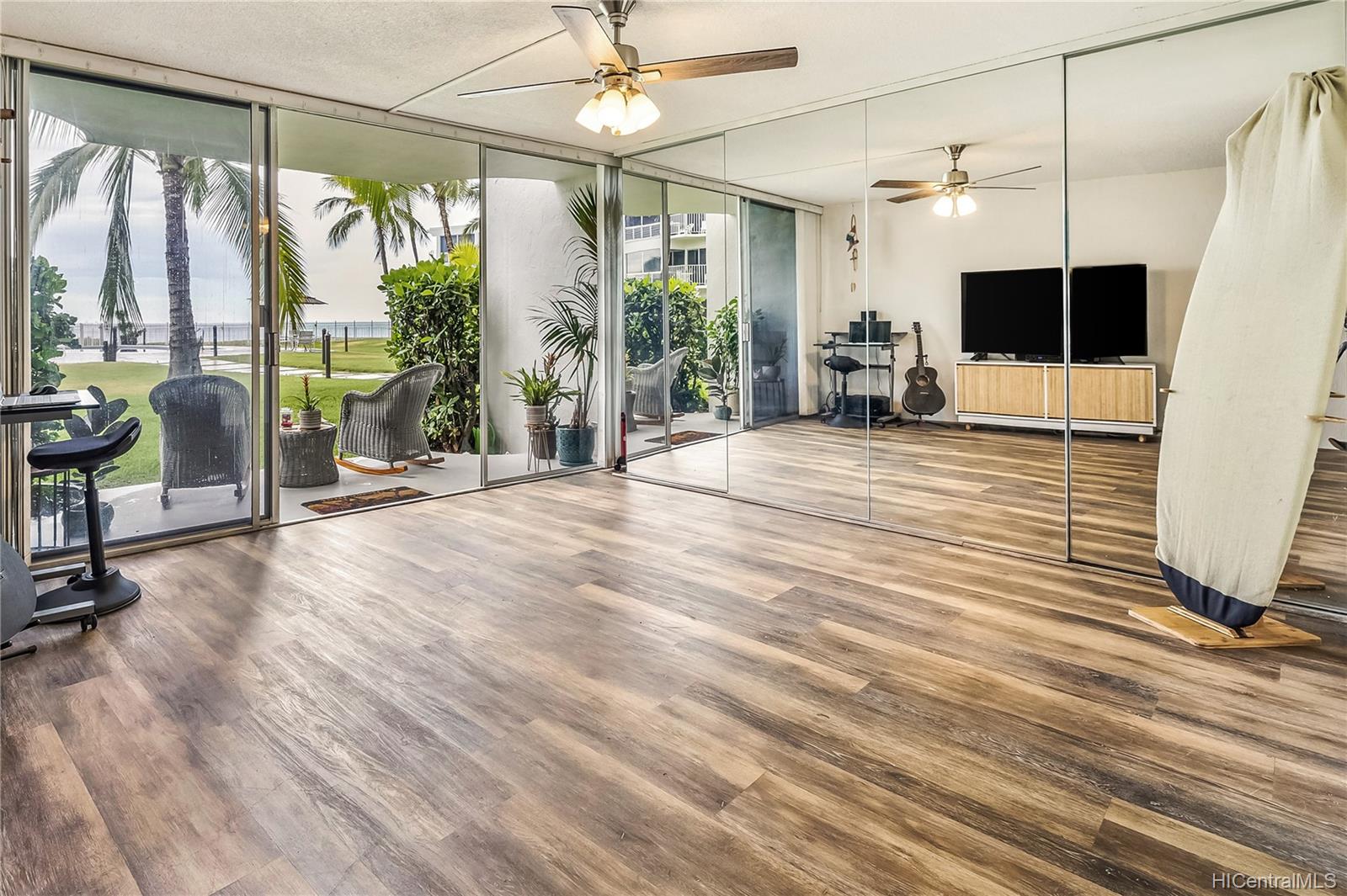 87-561 Farrington Highway  Unit 109