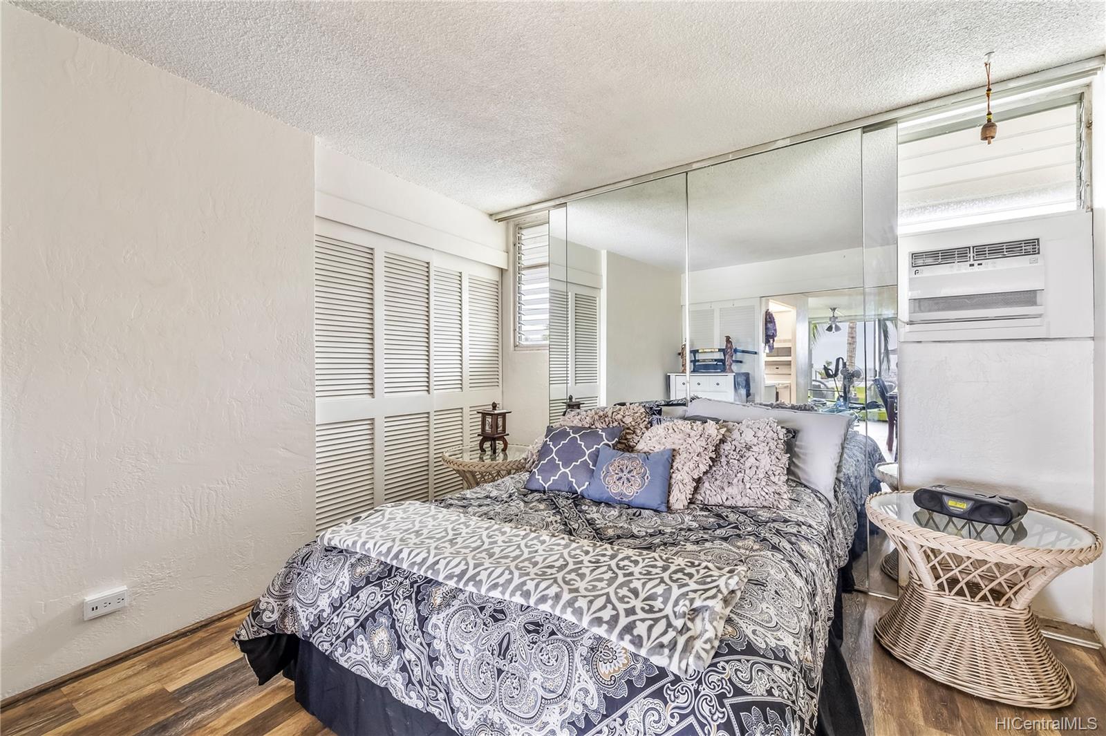 87-561 Farrington Highway  Unit 109