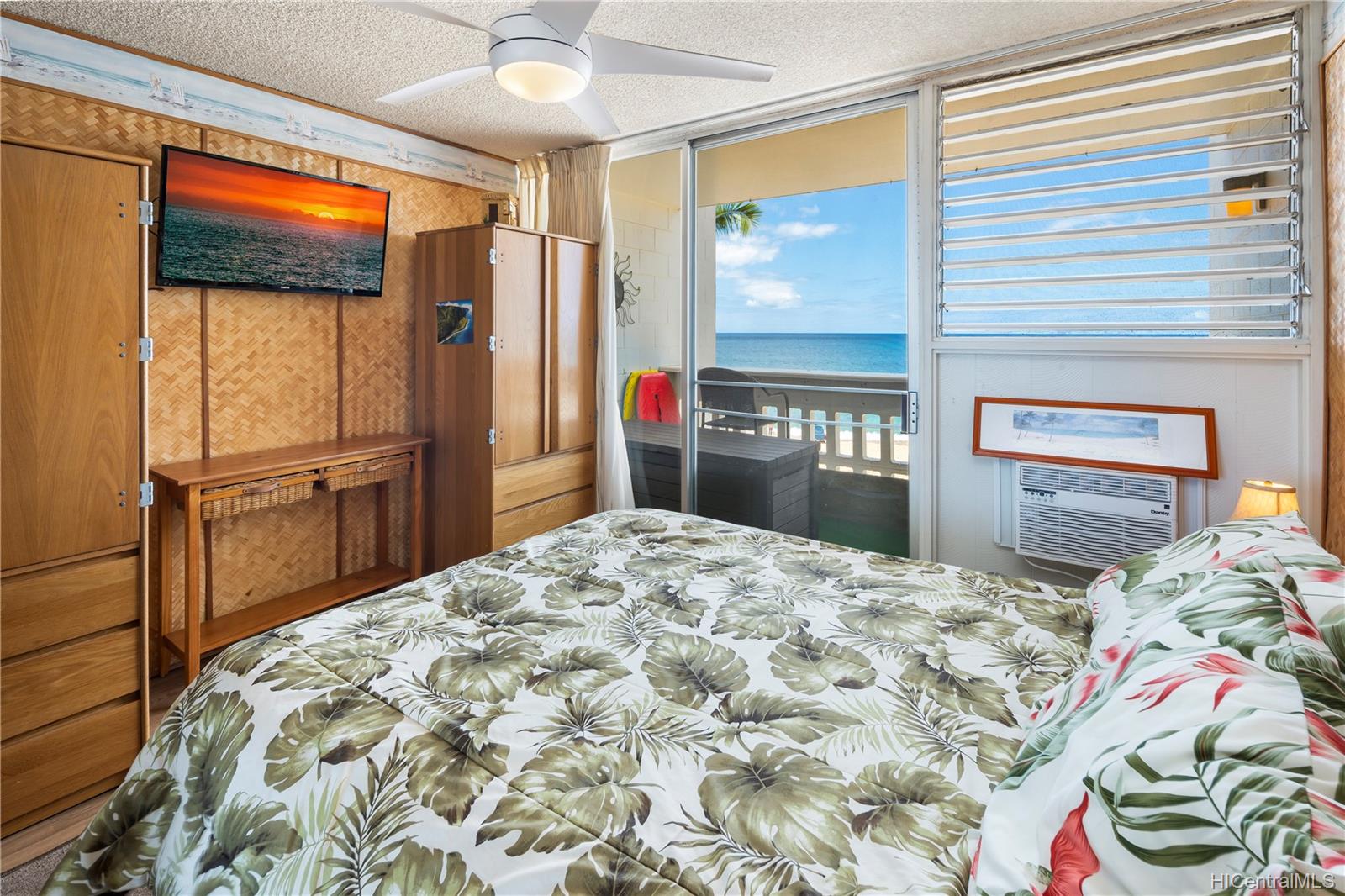 84-965 Farrington Highway  Unit A206