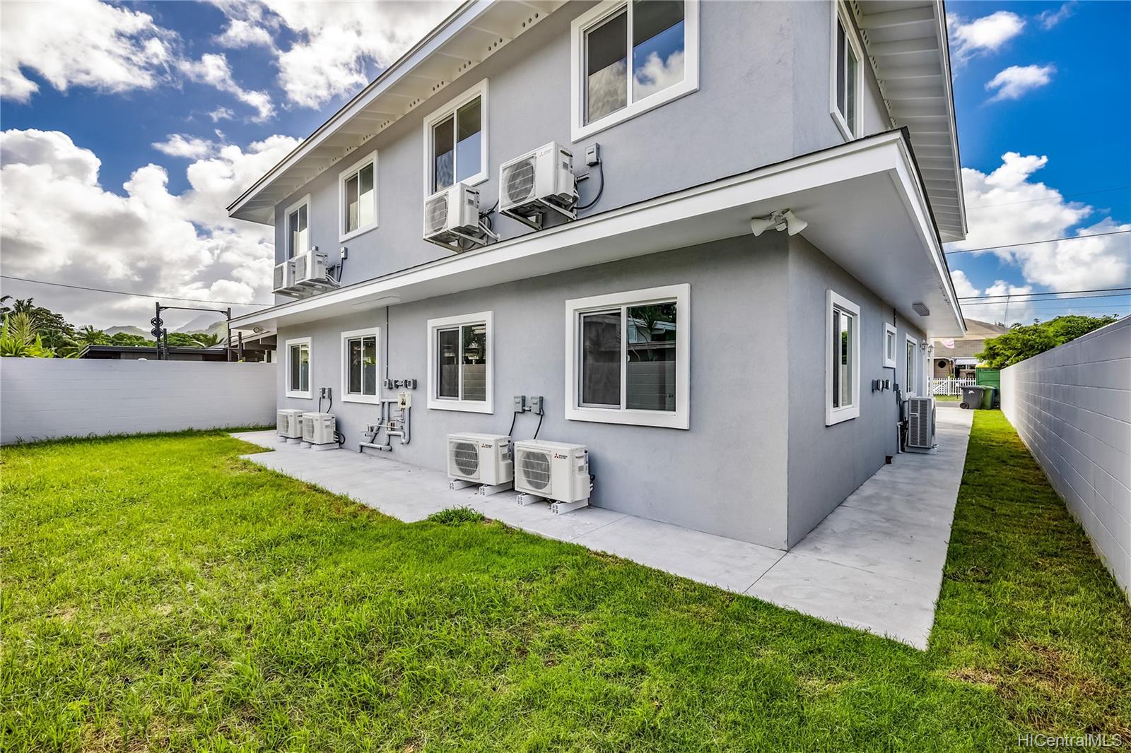 609 Olomana Street