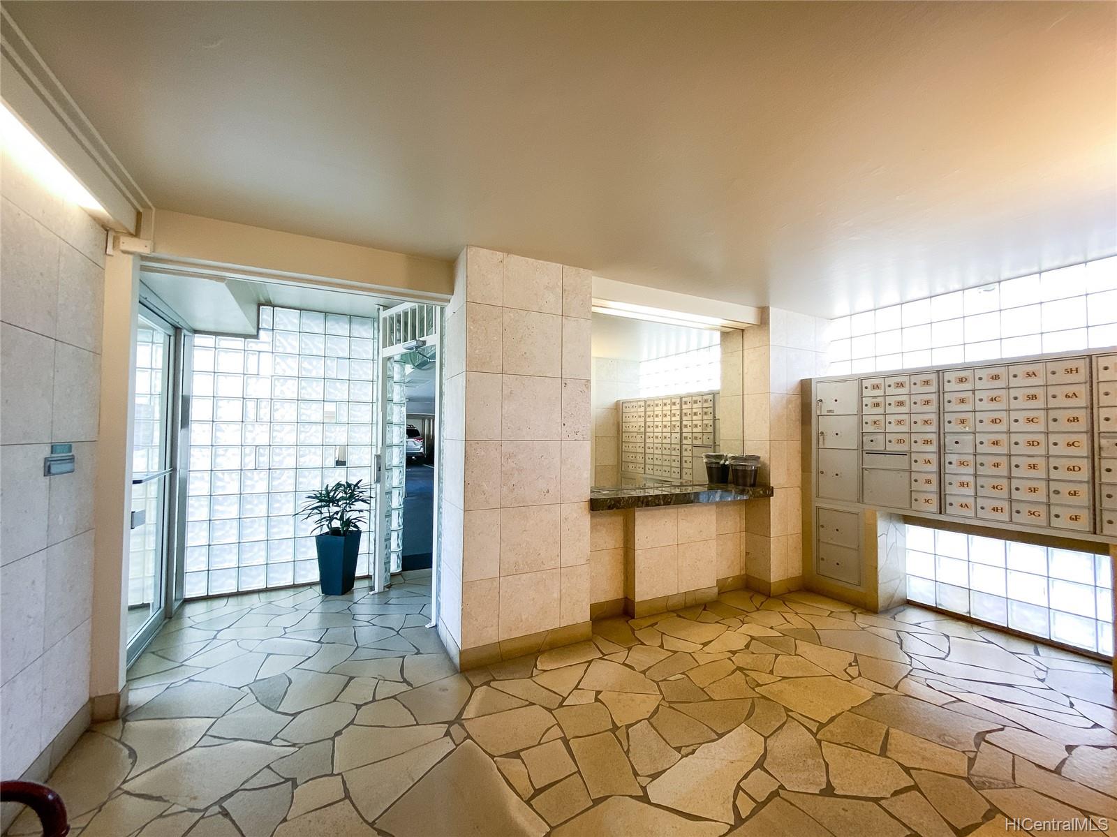 2801 Coconut Avenue  Unit 2D