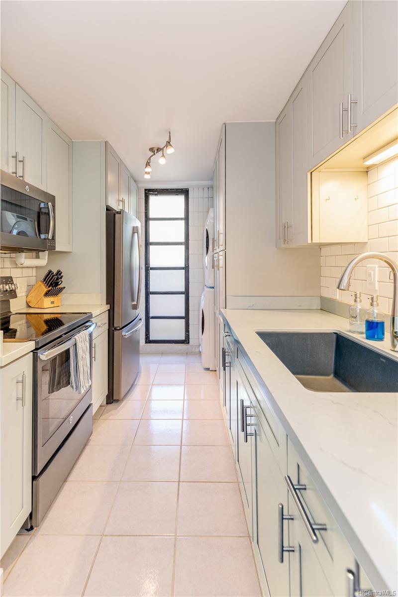 Kahala Towers 4300 Waialae Avenue Unit A206 Honolulu HI 96816 listed 08