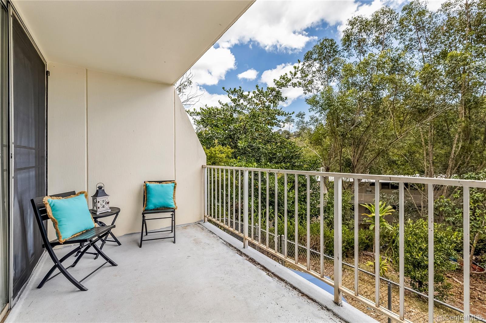 95-2055 Waikalani Place  Unit B207
